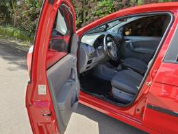FIAT - PALIO - 2014/2015 - Vermelha - R$ 38.000,00