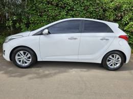 HYUNDAI - HB20 - 2014/2015 - Branca - R$ 53.990,00