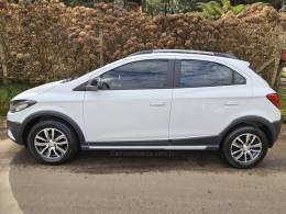 CHEVROLET - ONIX - 2017/2018 - Branca - R$ 59.990,00