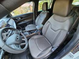 JEEP - COMMANDER - 2022/2022 - Branca - R$ 204.990,00