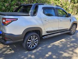 FIAT - STRADA - 2023/2024 - Prata - R$ 129.900,00