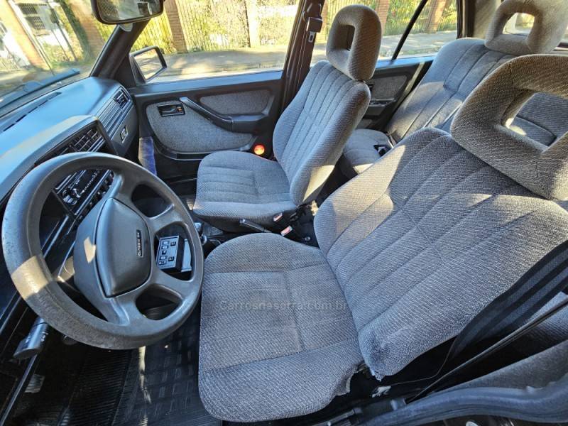 CHEVROLET - MONZA - 1992/1992 - Vermelha - R$ 40.000,00