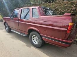 FORD - F-1000 - 1993/1994 - Vermelha - R$ 65.000,00