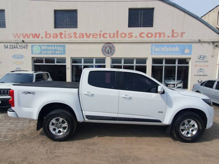 CHEVROLET - S10 - 2017/2018 - Branca - R$ 139.800,00