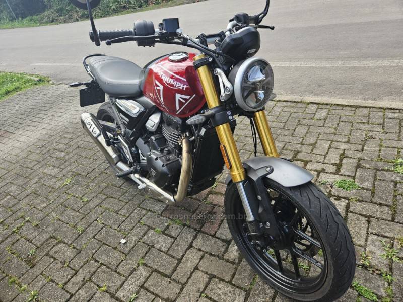 TRIUMPH - SPEED 400 - 2024/2024 - Vermelha - R$ 28.000,00