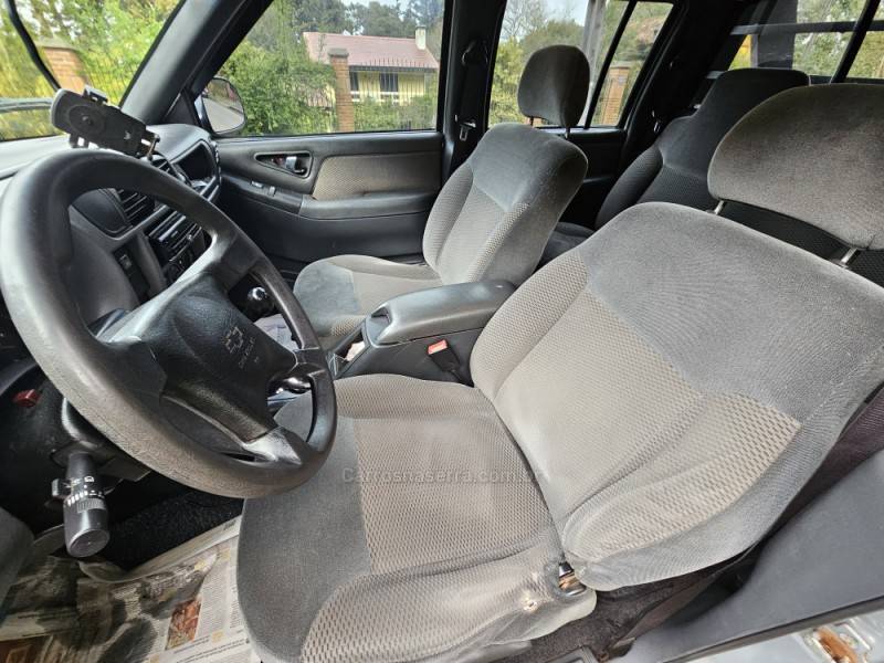 CHEVROLET - S10 - 2008/2009 - Prata - R$ 50.000,00