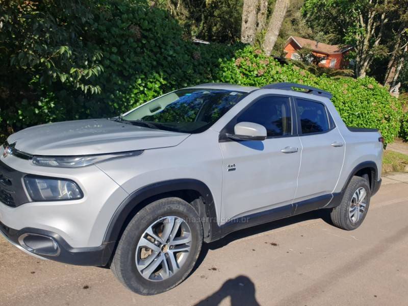 FIAT - TORO - 2018/2019 - Prata - R$ 106.000,00