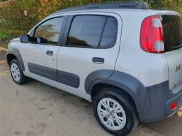 FIAT - UNO - 2011/2012 - Prata - R$ 32.000,00