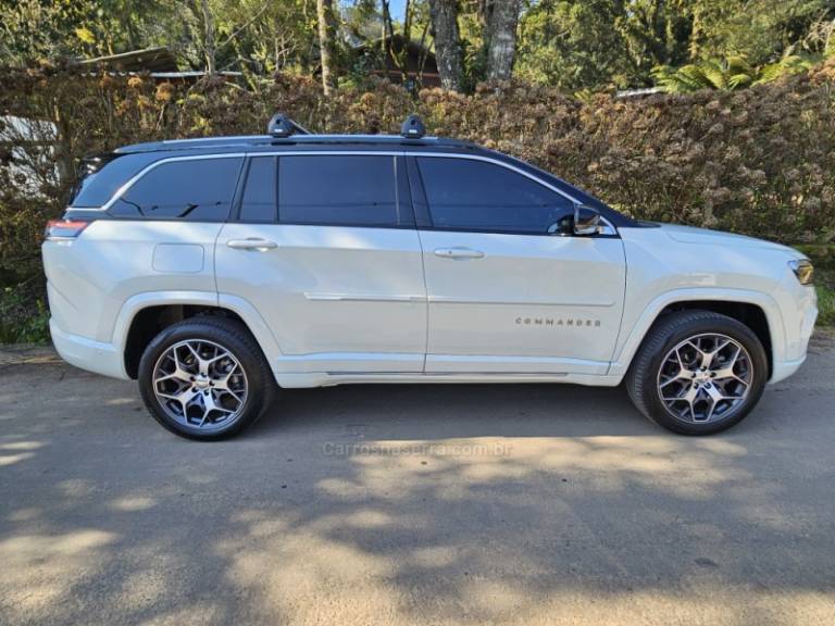 JEEP - COMMANDER - 2022/2022 - Branca - R$ 220.000,00
