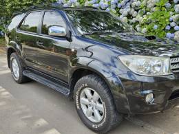 TOYOTA - HILUX SW4 - 2011/2011 - Preta - R$ 119.900,00