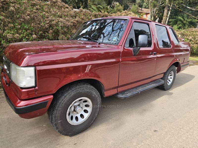 FORD - F-1000 - 1993/1994 - Vermelha - R$ 65.000,00