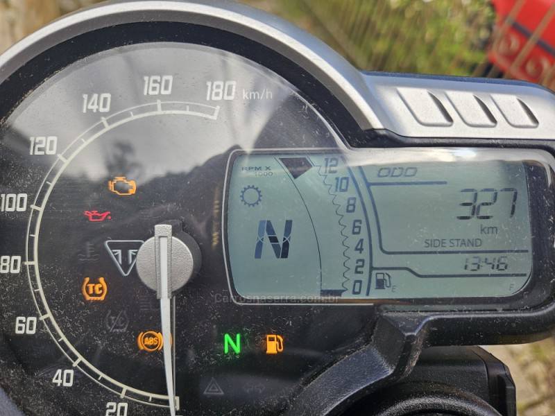TRIUMPH - SPEED 400 - 2024/2024 - Vermelha - R$ 28.000,00