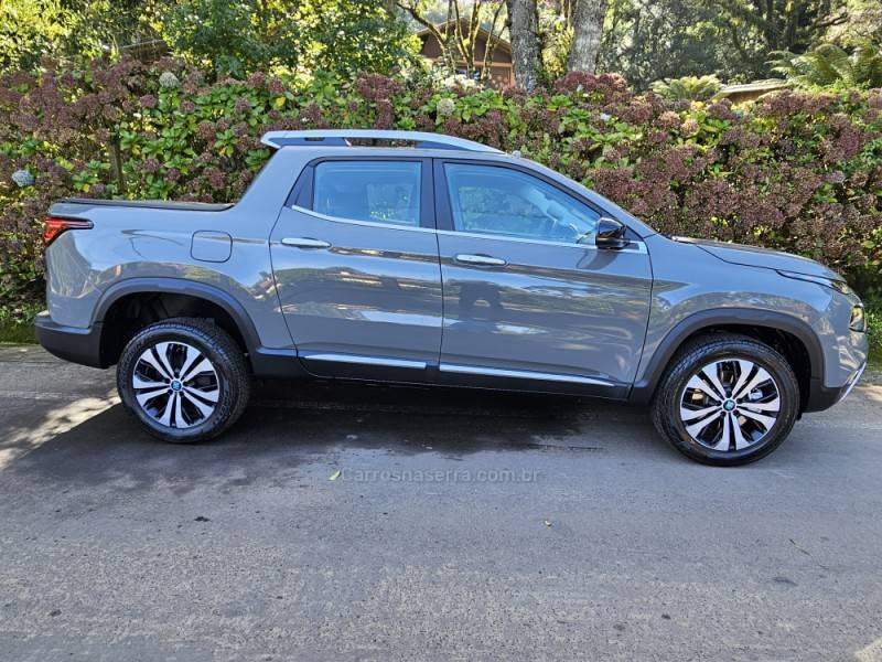 FIAT - TORO - 2025/2025 - Várias - R$ 206.990,00