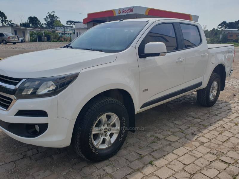 CHEVROLET - S10 - 2017/2018 - Branca - R$ 139.800,00